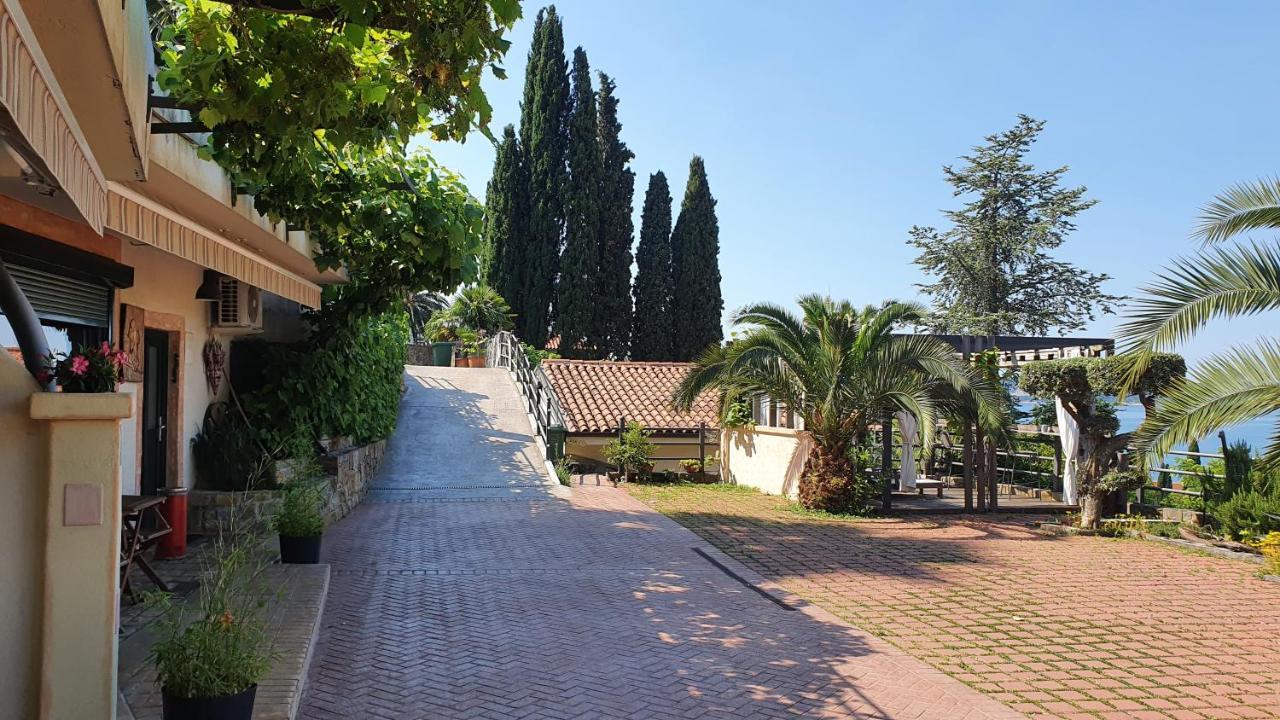 Studio-Apartments Monfort Portoroz Exterior photo